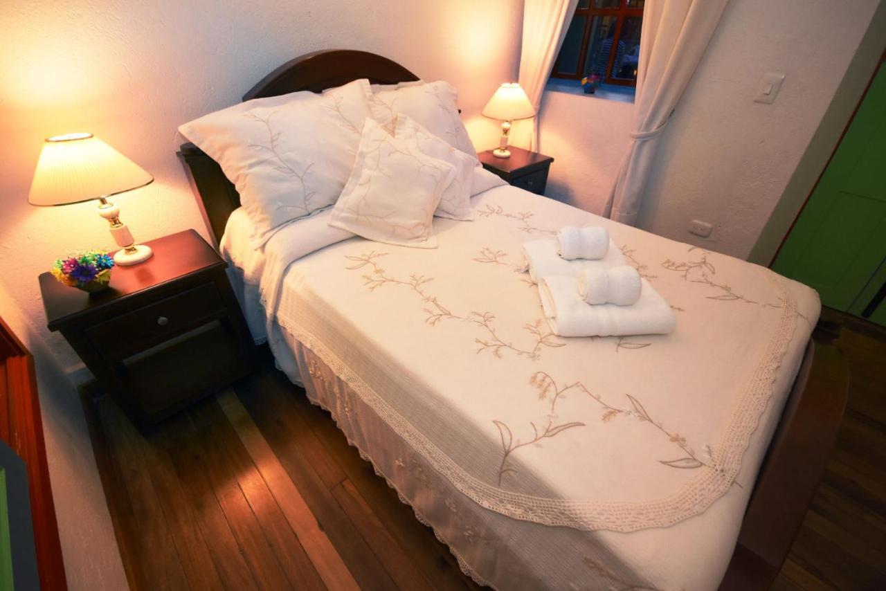 Casona 1865 Hotel Ráquira Buitenkant foto